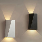 Modern Geometric Wall Light Iron LED 10W 3000K White Black