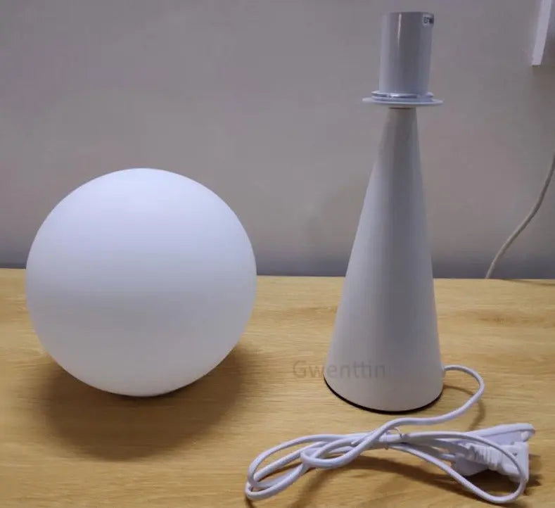 Kegel Table Lamp Metal & Glass E27 — Gold Base / White
