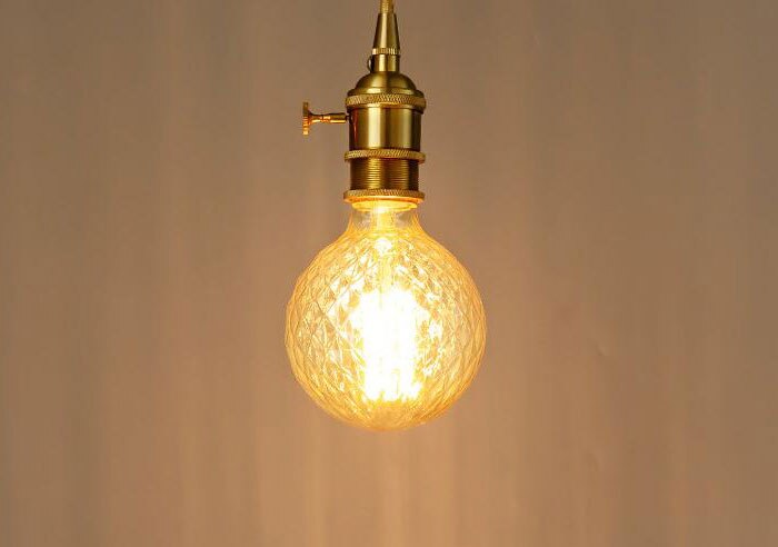 Twisted Globe Filament Bulb E27 40W 2700K Vintage Squirrel Cage