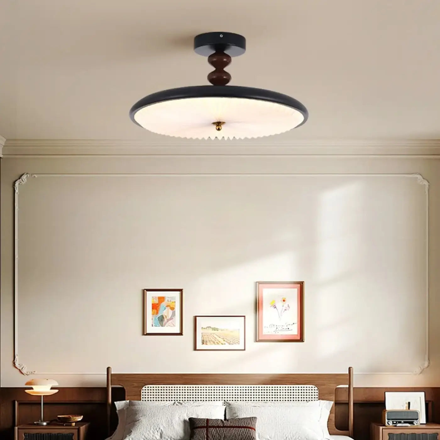 Vintage Pleated Glass Wood Ceiling Light E27 IP65 — Dimmable, SØ40cm or MØ50cm