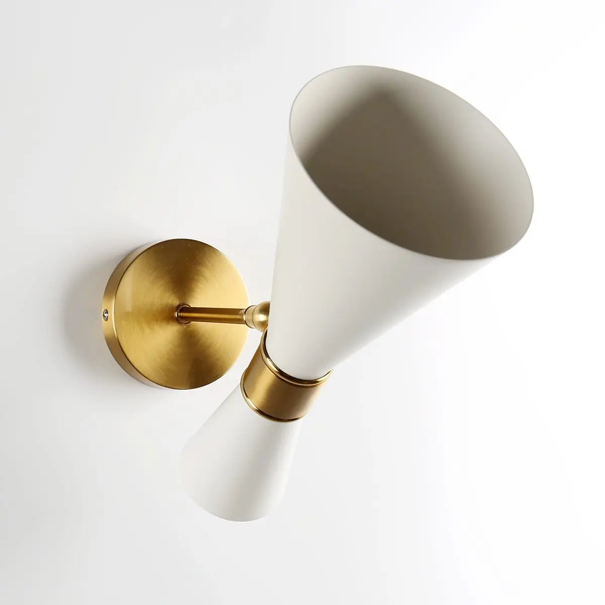 Adjustable Wall Light Metal Matte LED White Black
