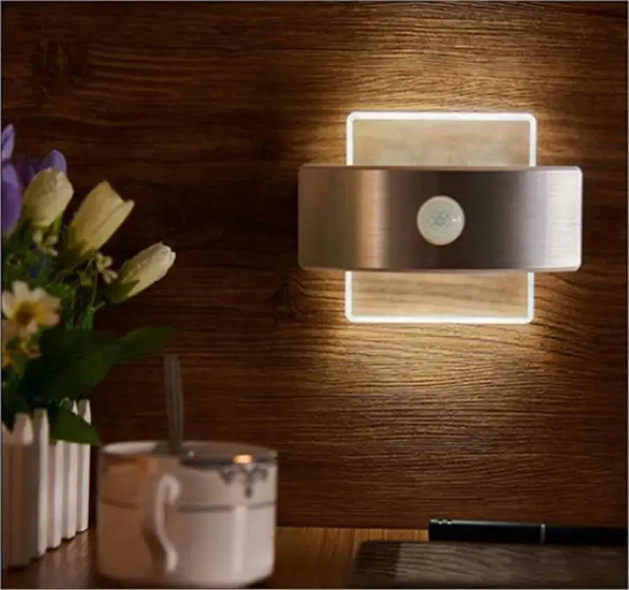 Motion Sensor Wall Light IP44 Rechargeable or Battery