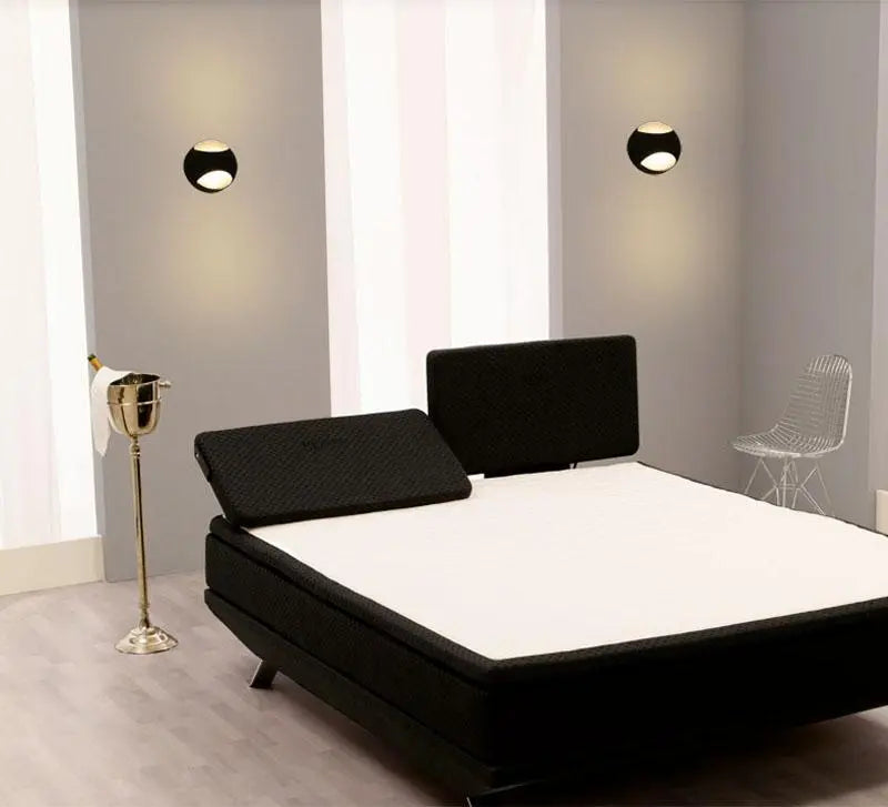 Nordic Bounce Round Wall Light Iron LED 5W 8 Colours