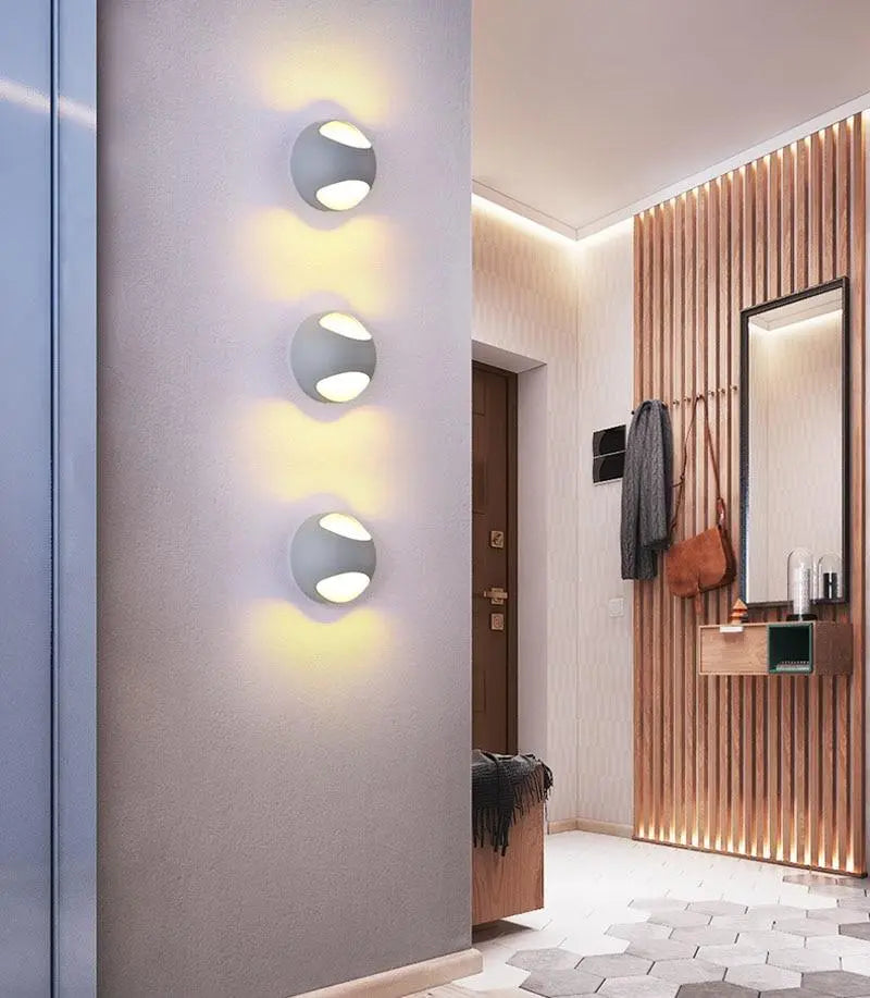 Nordic Bounce Round Wall Light Iron LED 5W 8 Colours
