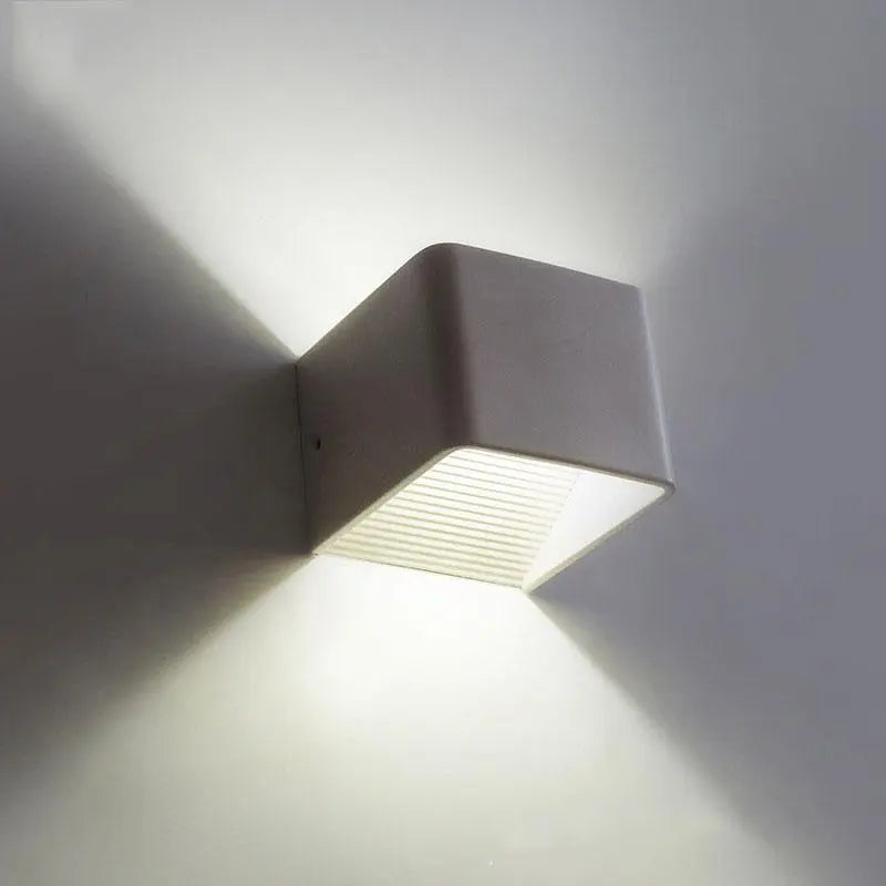 Modern LED Up Down Cube Wall Light Aluminium COB 3W