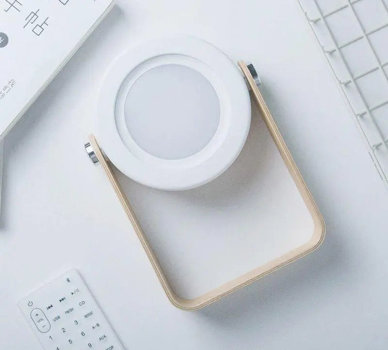 Portable collapsible lantern