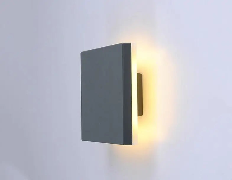 Disc Reflector Wall Light Aluminium LED IP44 Round or Cubic