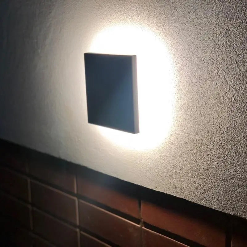 Disc Reflector Wall Light Aluminium LED IP44 Round or Cubic