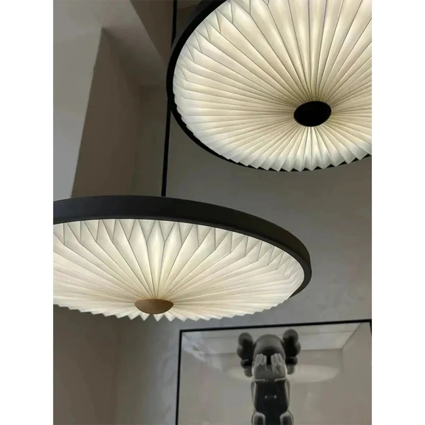 Round Pendant Light Metal Acrylic E27 IP65 Black White